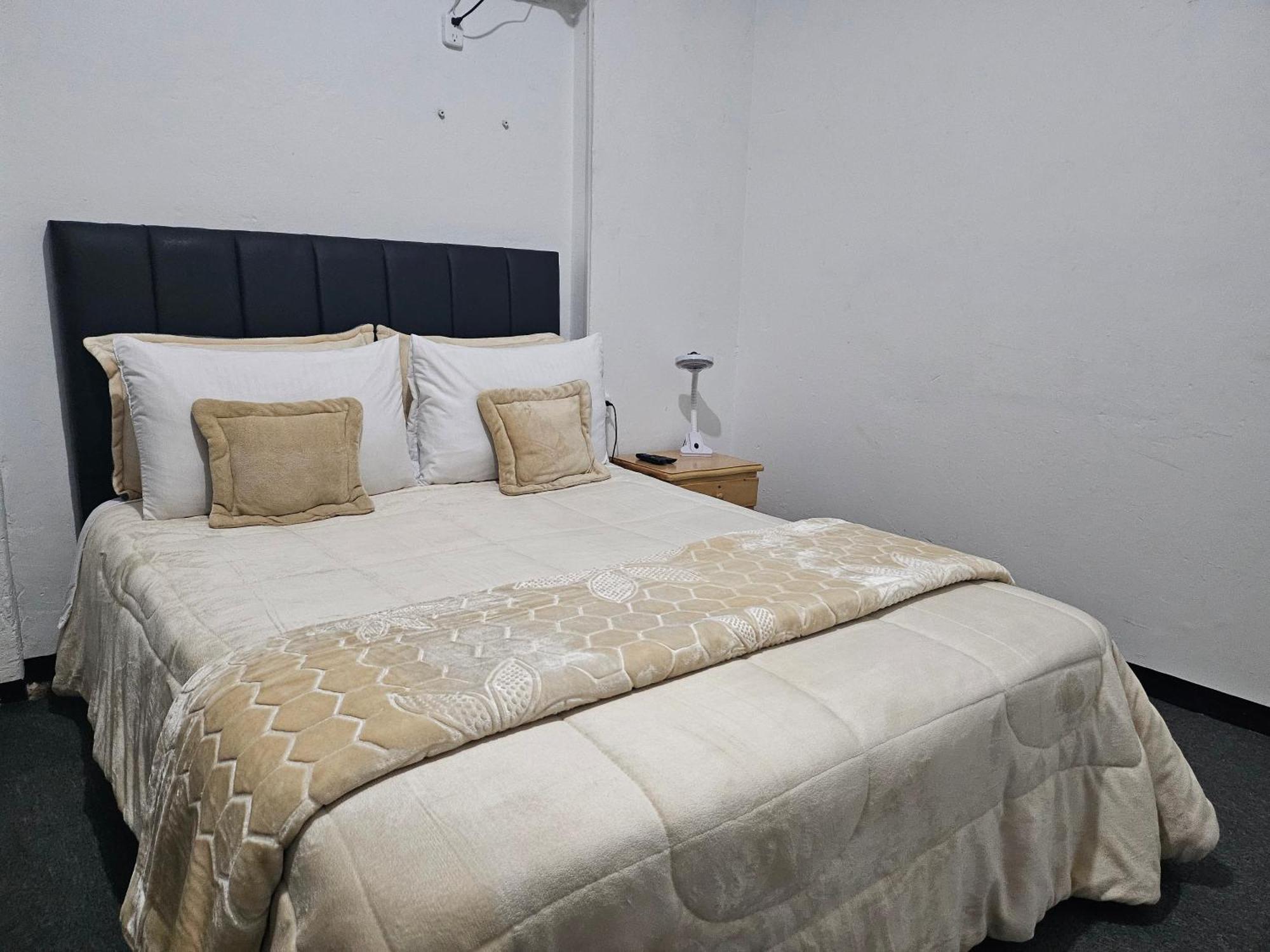 Casa Samor La Candelaria โบโกตา ภายนอก รูปภาพ